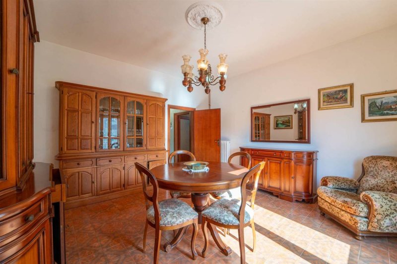 Appartement in Guardistallo