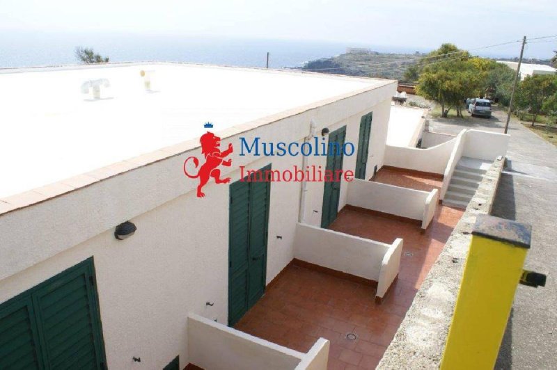 Terraced house in Pantelleria