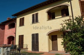 Terraced house in Cavriglia