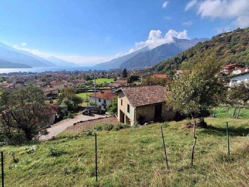 格拉韦多纳联合镇农舍