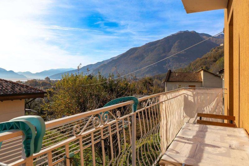 Lägenhet i Gravedona ed Uniti