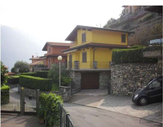 Villa in Argegno