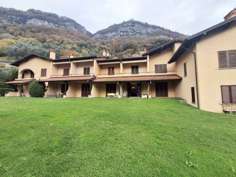 萨拉科马奇纳公寓