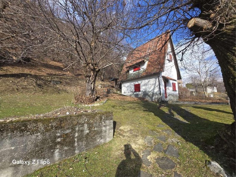 Chalet in Gravedona ed Uniti