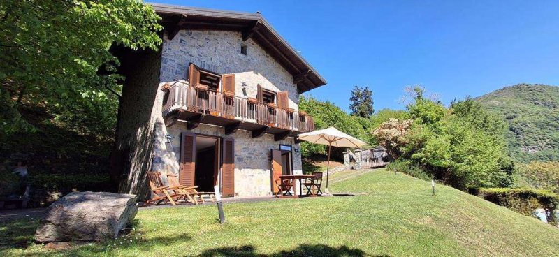 Villa in Plesio