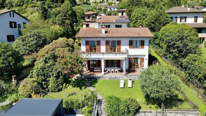 Villa in Gravedona ed Uniti