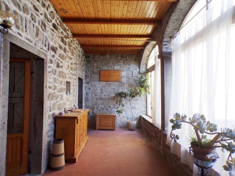 Semi-detached house in Pontremoli