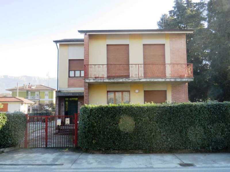 Villa in Villafranca in Lunigiana