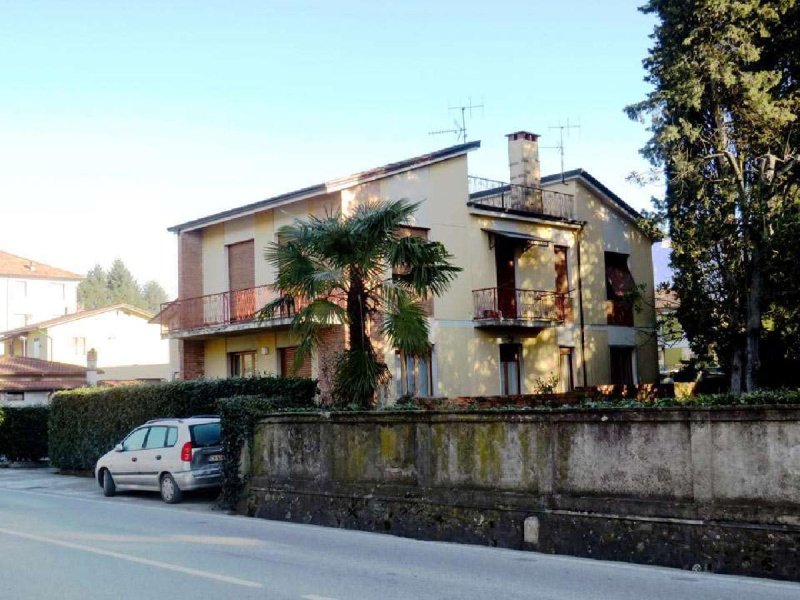 Villa a Villafranca in Lunigiana