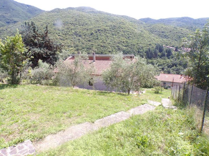 Villa i Pontremoli