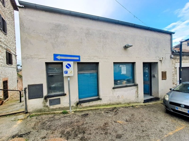 Zakelijk onroerend goed in Amelia