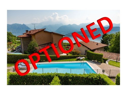 Lägenhet i Tavernola Bergamasca