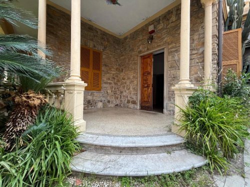 Apartamento em Chiavari