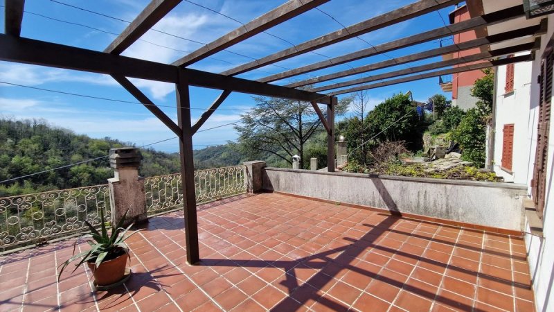 Casa independente em Lavagna