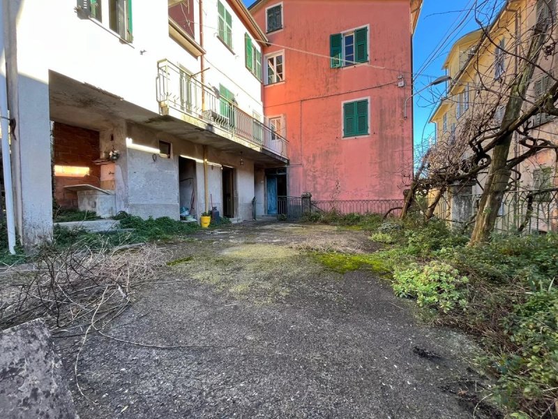 Casa histórica en Borzonasca