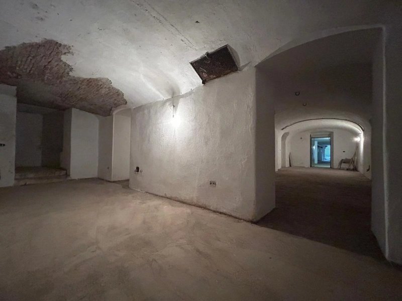 Edifício comercial em Chiavari