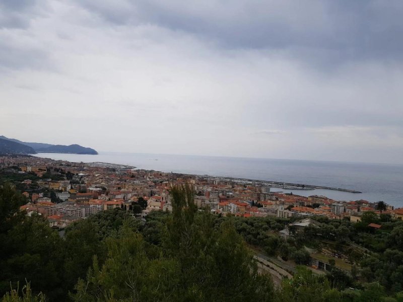 Terrain à bâtir à Chiavari