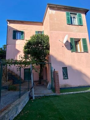 Semi-detached house in Dolcedo