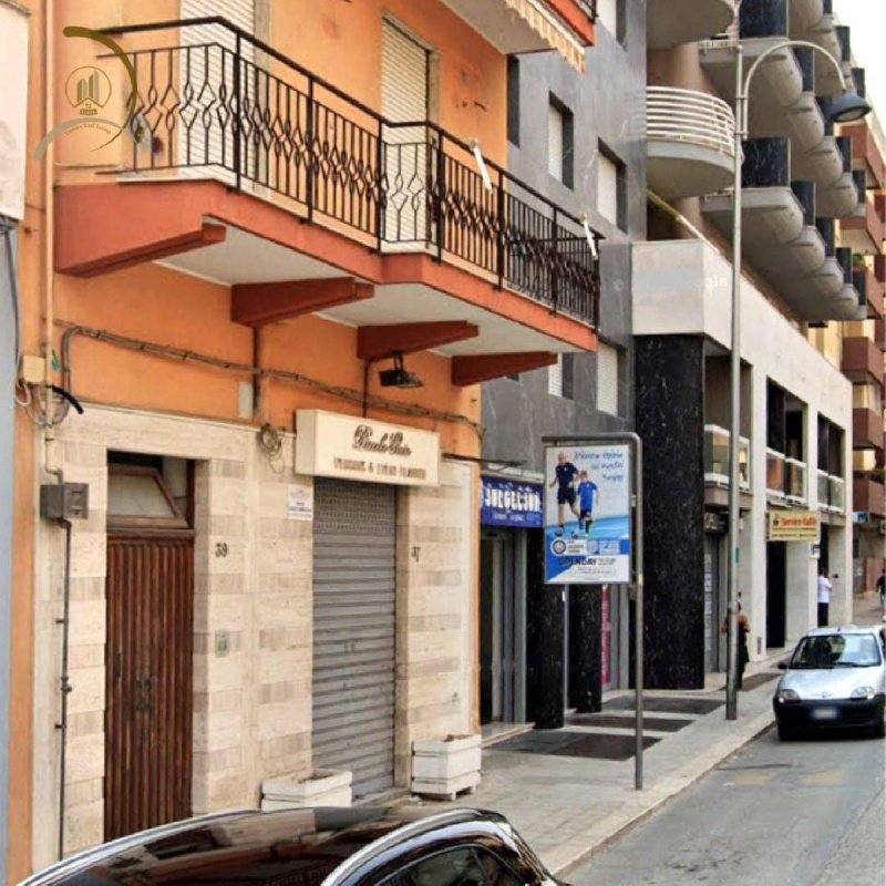 Inmueble comercial en Andría