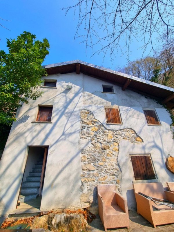 Maison de campagne à Nesso