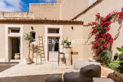 Casa independente em Noto