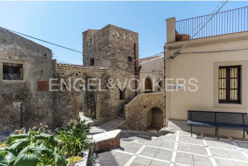 Palazzo a Casalvecchio Siculo