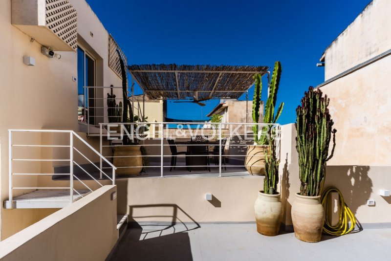 Detached house in Noto