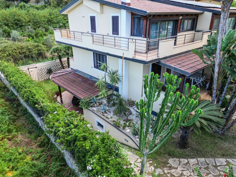 Дом в Капо-д'Орландо