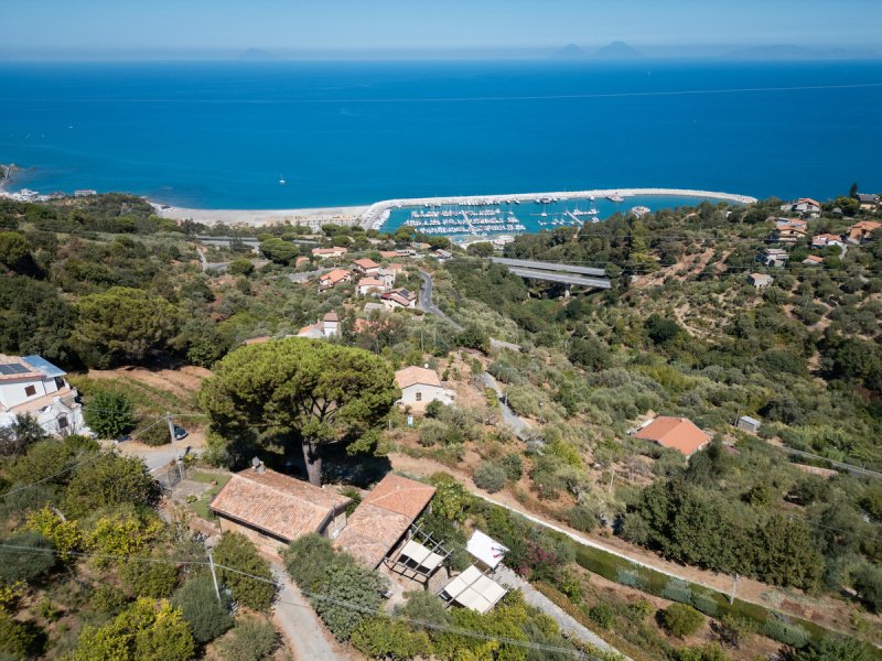 Villa a Capo d'Orlando