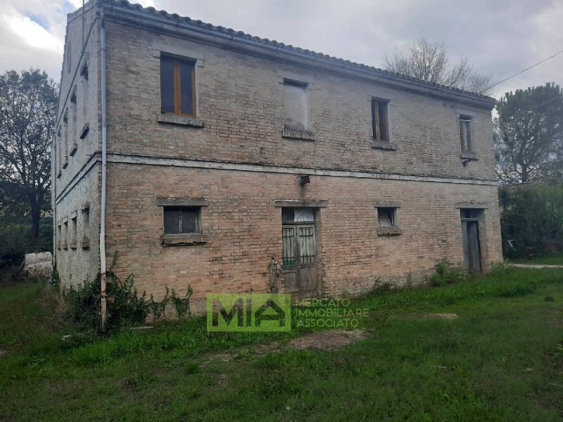 Casa en Monterubbiano