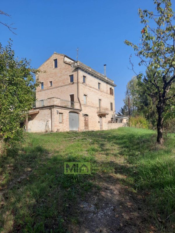 Cabaña en Monte San Pietrangeli