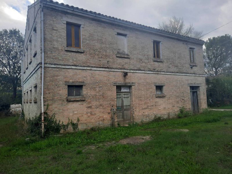 Maison de campagne à Monterubbiano