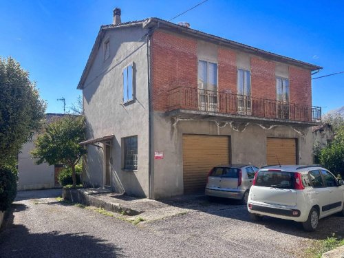 Detached house in Amandola