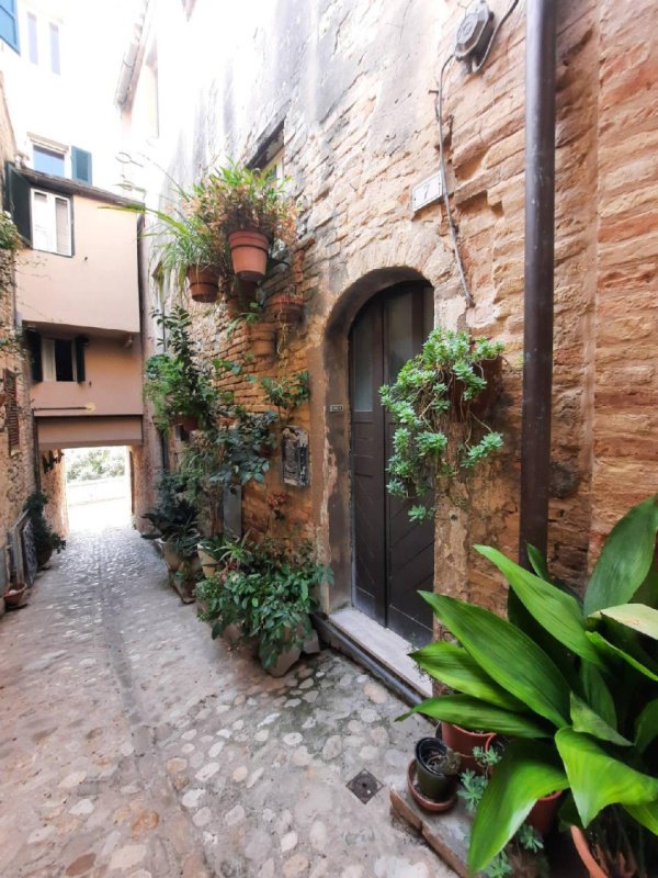 Casa independiente en Fermo