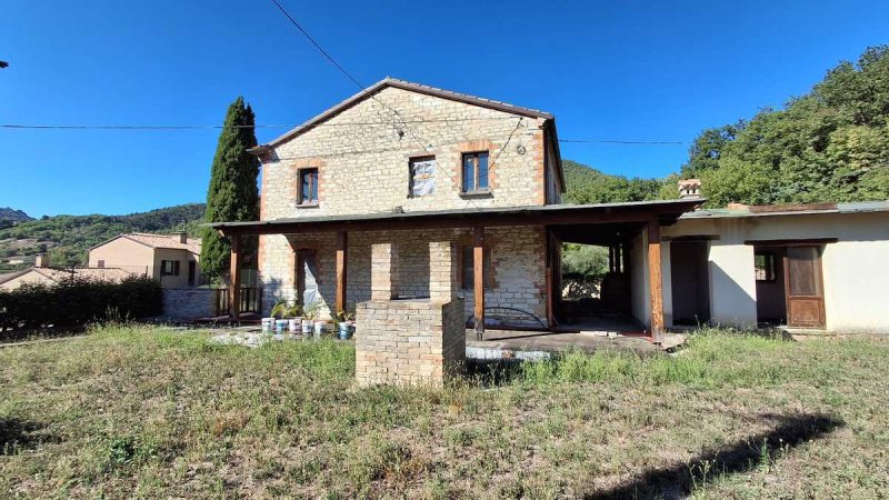 Особняк в Фоссомброне