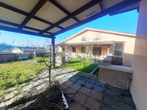 Immobile commerciale a Fabriano