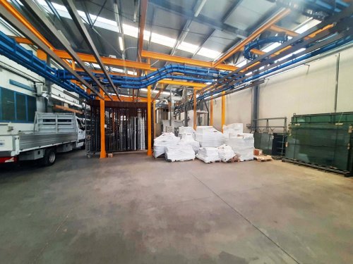 Immobile commerciale a Terre Roveresche