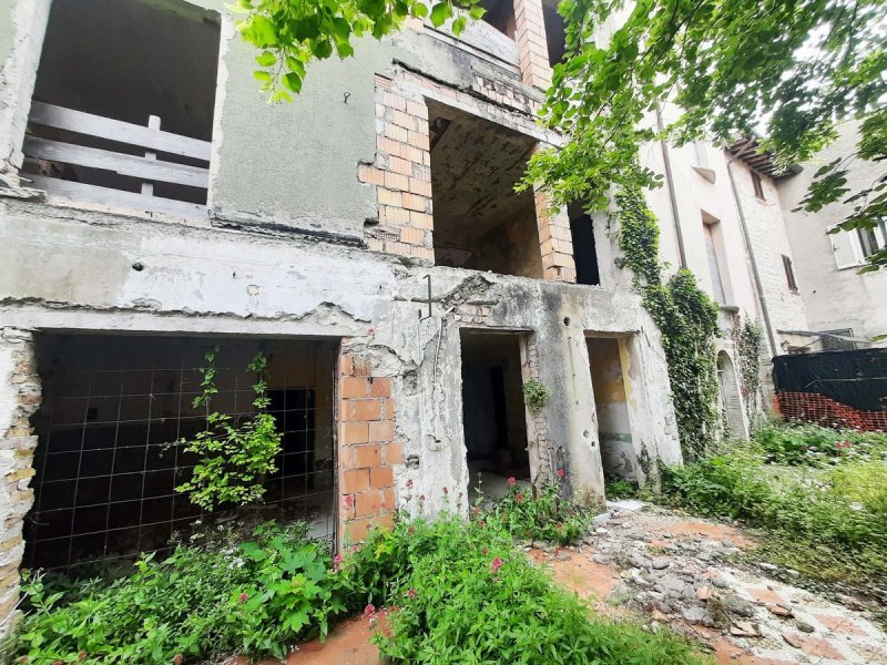 Himmel/Erde in Serra Sant'Abbondio