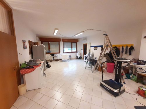 科利阿尔梅陶罗商业房产