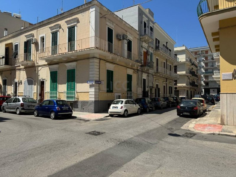 Commercial property in Monopoli