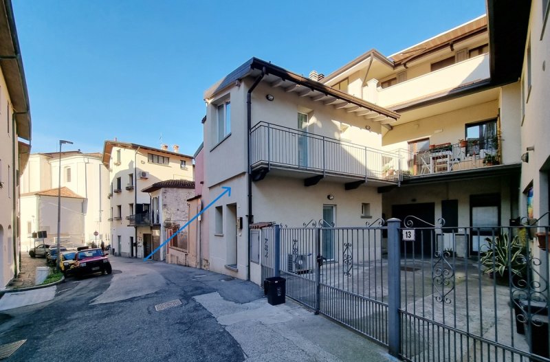 Casa geminada em Marone