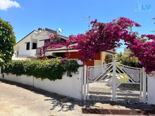 Half-vrijstaande woning in San Felice Circeo