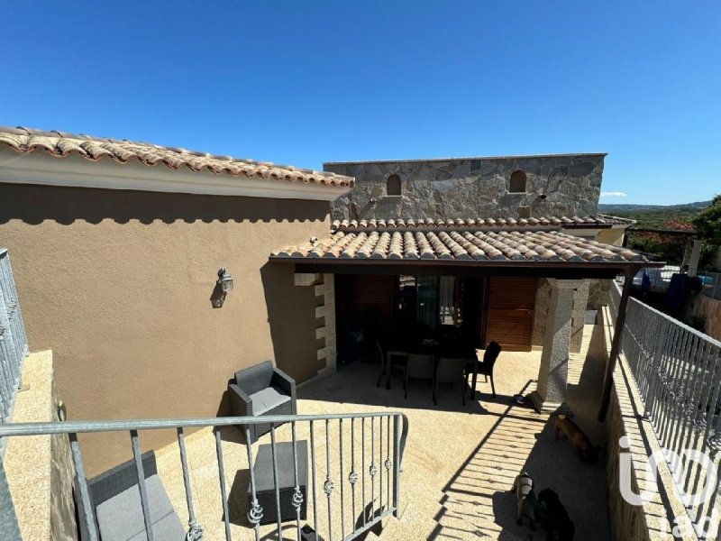 Terraced house in Palau