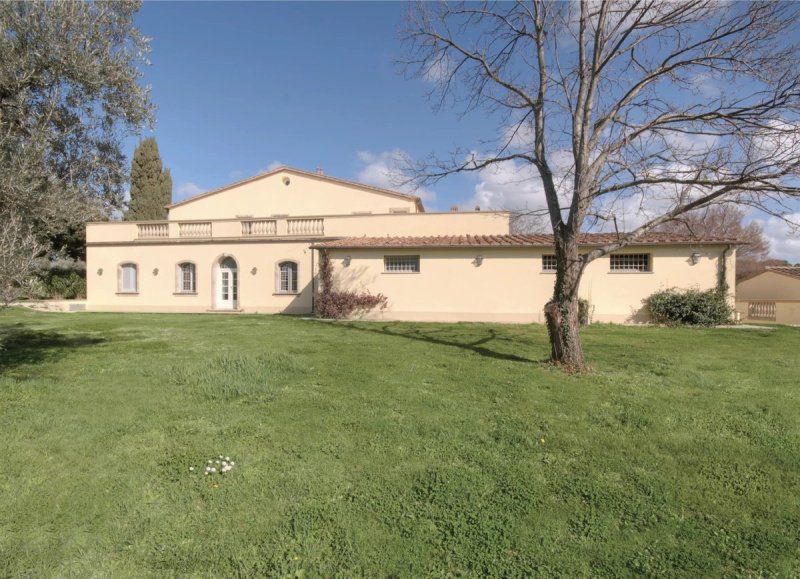 Villa en Cecina