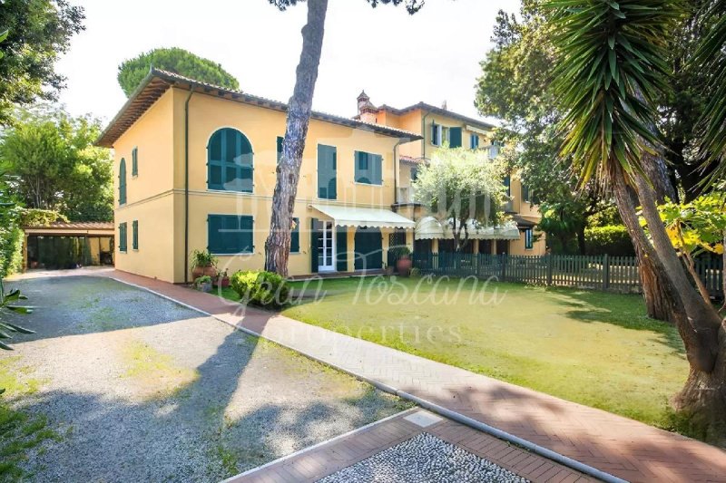 Villa in Pietrasanta