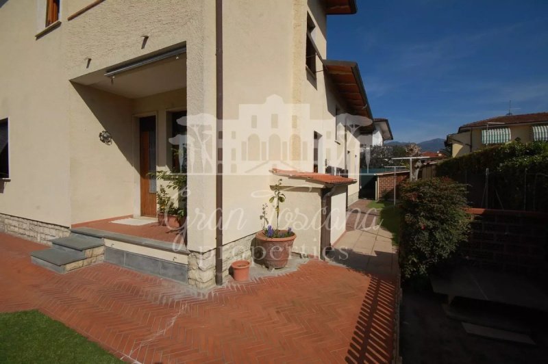 Villa in Pietrasanta