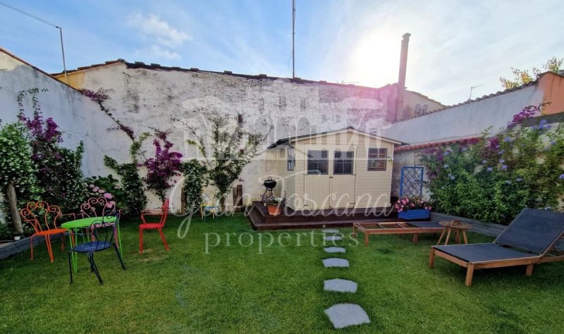 Detached house in Viareggio