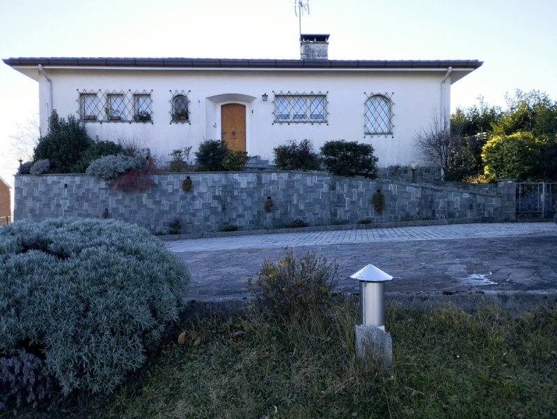 Villa i Buja