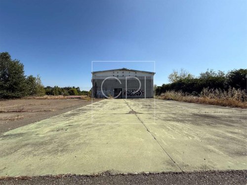 Edifício comercial em Alexandria