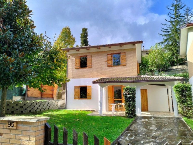 Villa en Montefortino